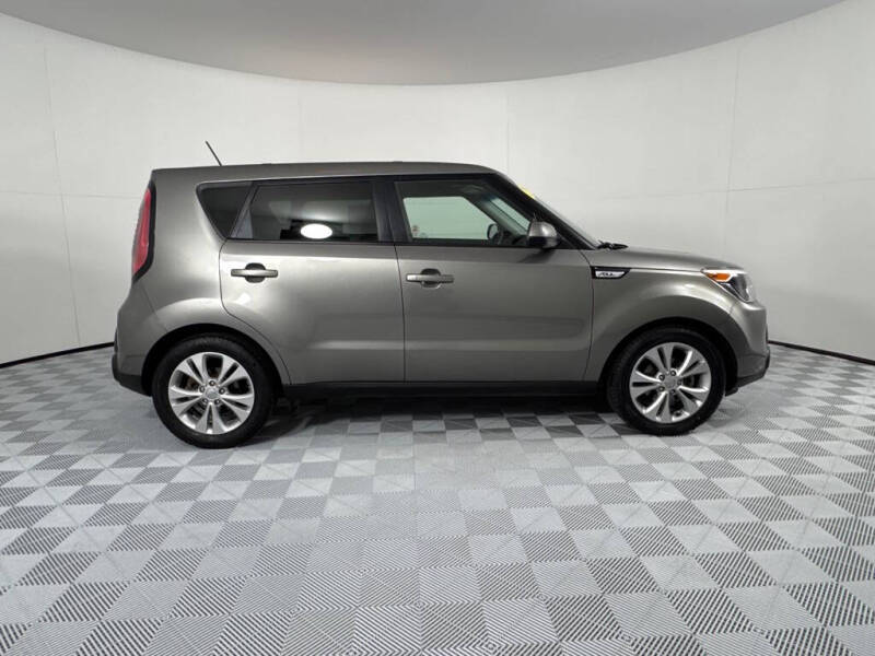 2015 Kia Soul + photo 4