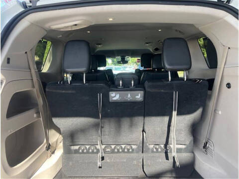 2017 Chrysler Pacifica Touring-L Plus