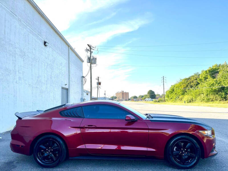 2017 Ford Mustang V6