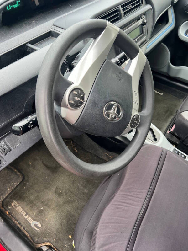 2013 Toyota Prius c One