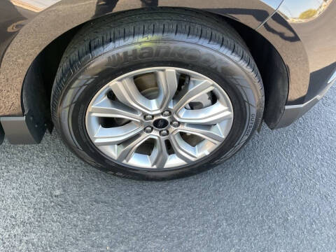 2024 Ford Edge Titanium