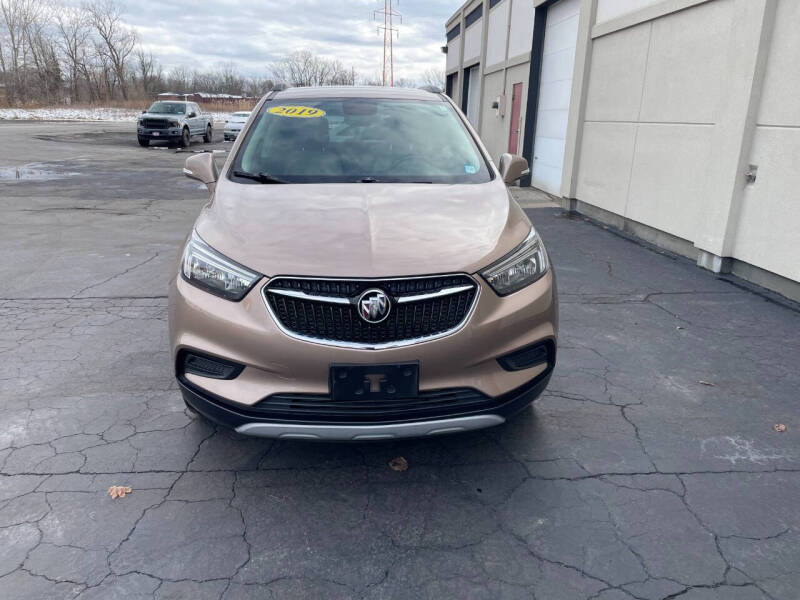 2019 Buick Encore Preferred photo 2