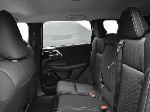 2026 Mitsubishi Outlander ES