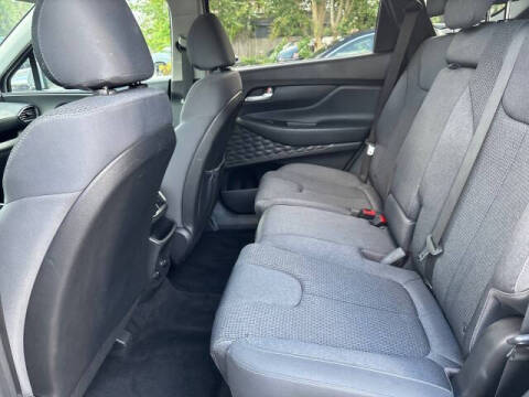 2020 Hyundai Santa Fe SE