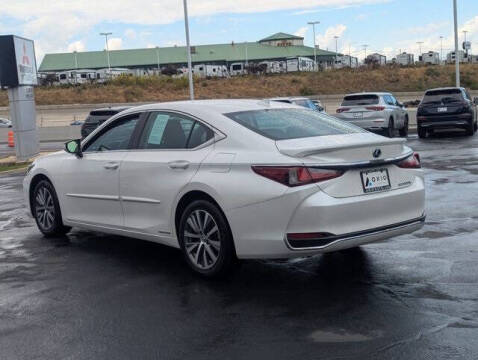2021 Lexus ES 300h