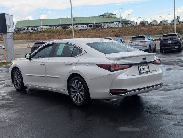 2021 Lexus ES 300h