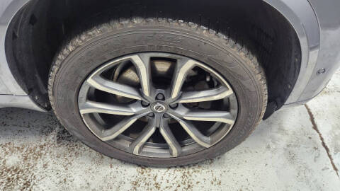 2018 Volvo XC90 T5 Momentum 7-Passenger