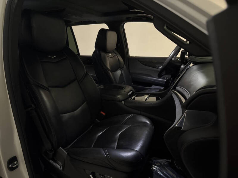 2018 Cadillac Escalade Platinum