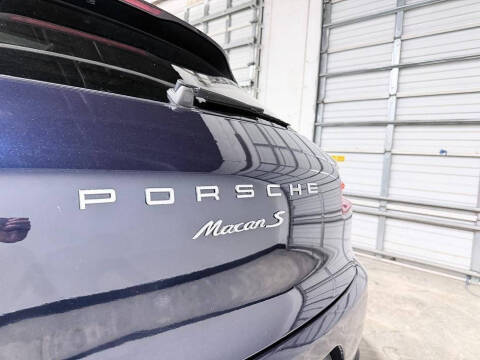 2018 Porsche Macan S