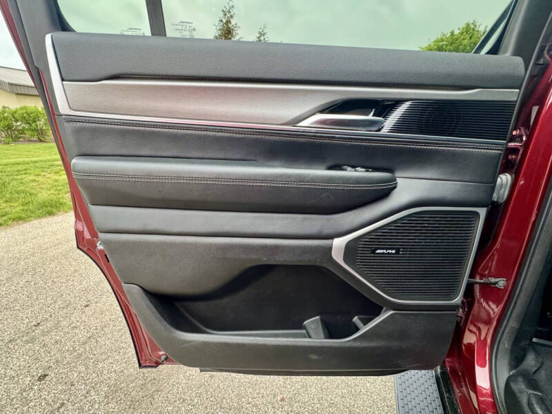 2024 Jeep Wagoneer Carbide