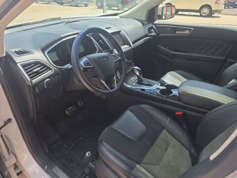 2016 Ford Edge Sport