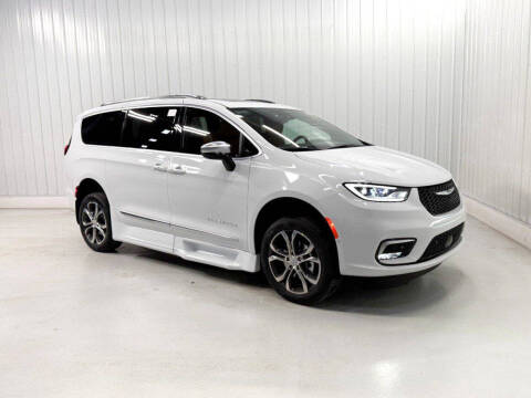 2026 Chrysler Pacifica Pinnacle