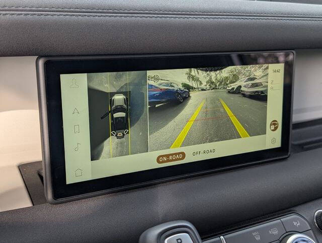 2023 Land Rover Defender 90 X-Dynamic SE