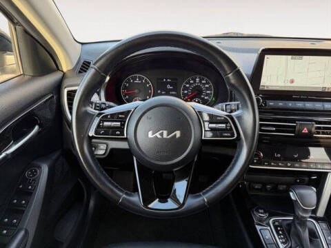 2022 Kia Seltos EX
