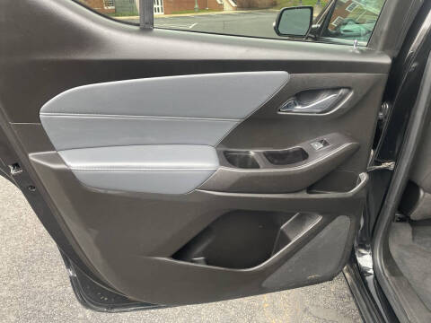 2020 Chevrolet Traverse LT Cloth