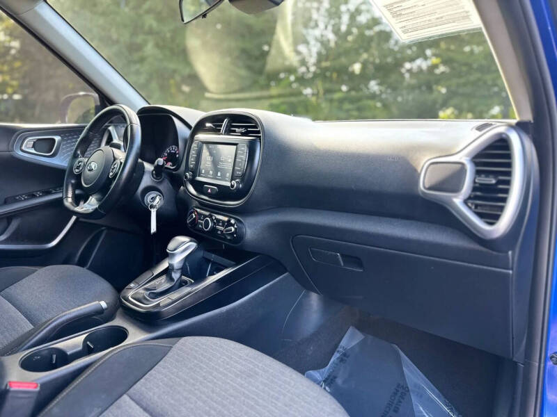 2021 Kia Soul GT-Line