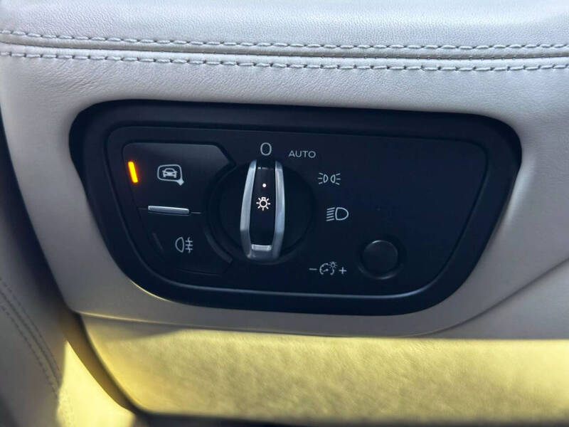 2019 Bentley Bentayga V8