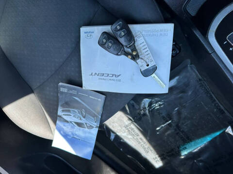 2013 Hyundai Accent SE