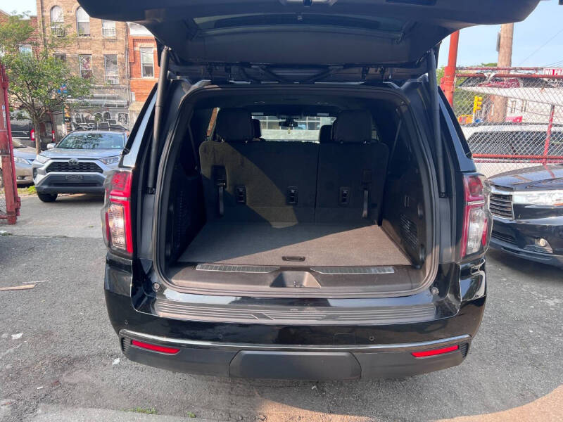 2022 Chevrolet Suburban Z71