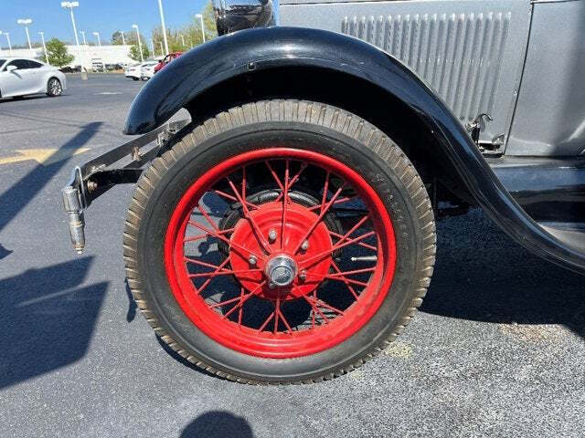 1929 Ford Model A 8