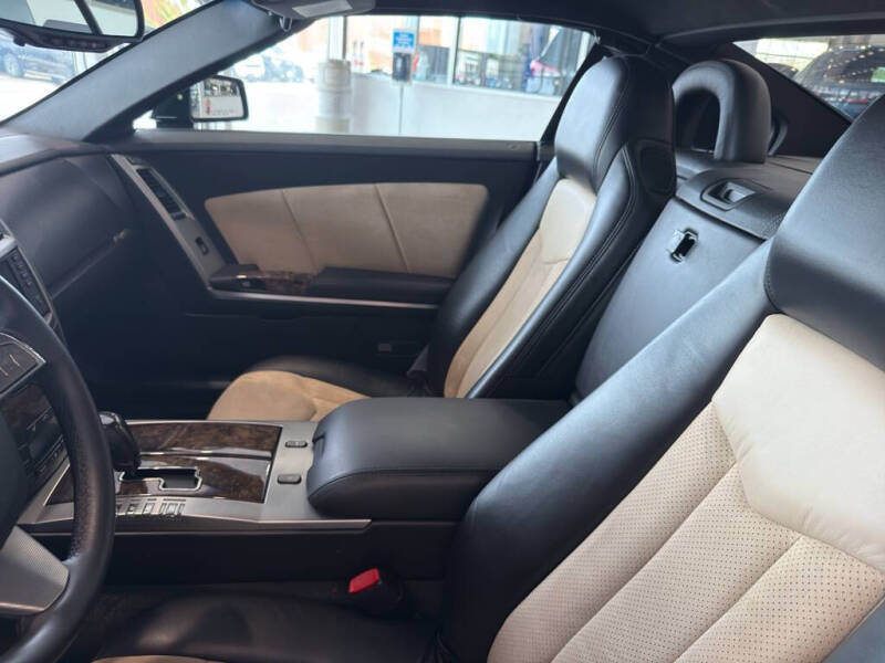 2009 Cadillac XLR-V