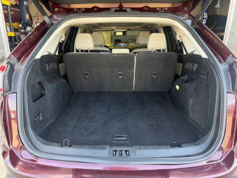 2018 Ford Edge Titanium