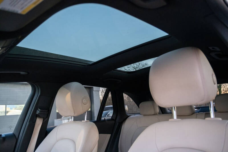 2017 Mercedes-Benz GLC GLC 300 4MATIC