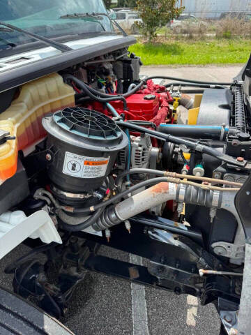 2010 Freightliner M2 106