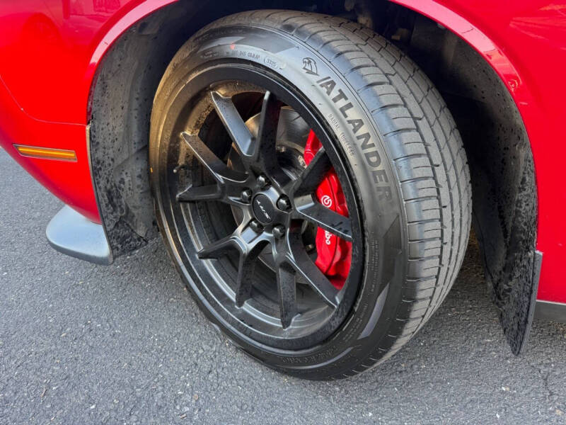 2015 Dodge Challenger SRT 392