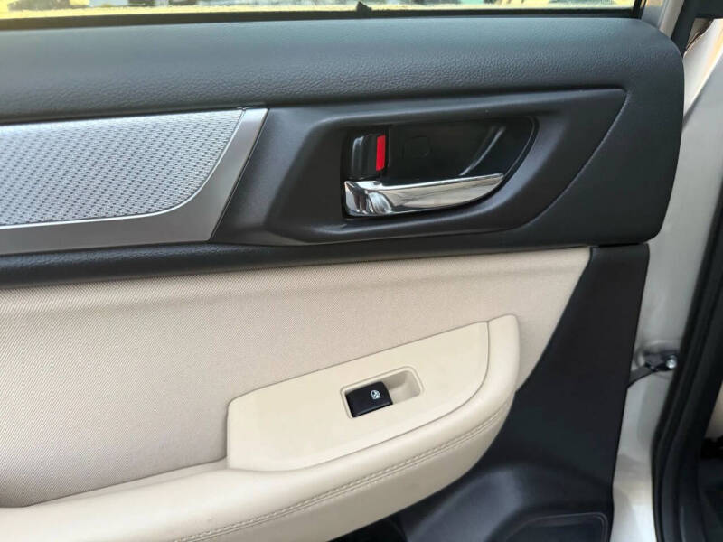 2017 Subaru Outback 2.5i Premium