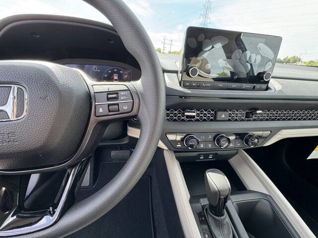 2025 Honda Accord SE