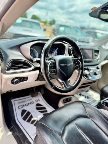 2020 Chrysler Pacifica Touring L