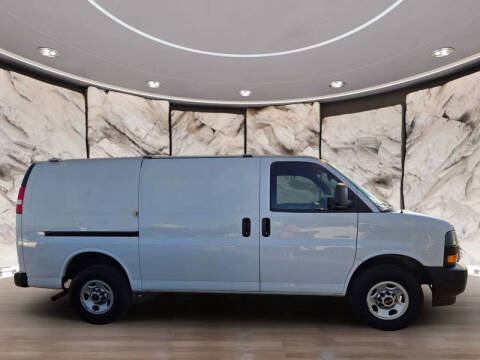 2023 GMC Savana 2500