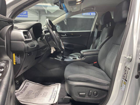 2017 Kia Sorento LX