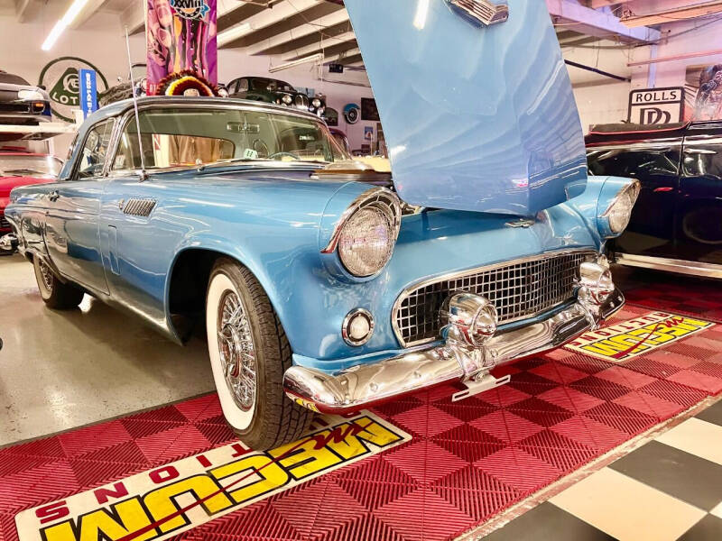 1956 Ford Thunderbird