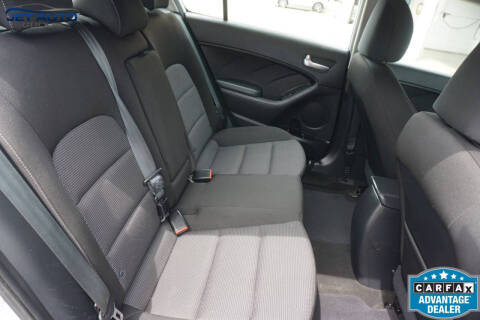 2017 Kia Forte5 LX