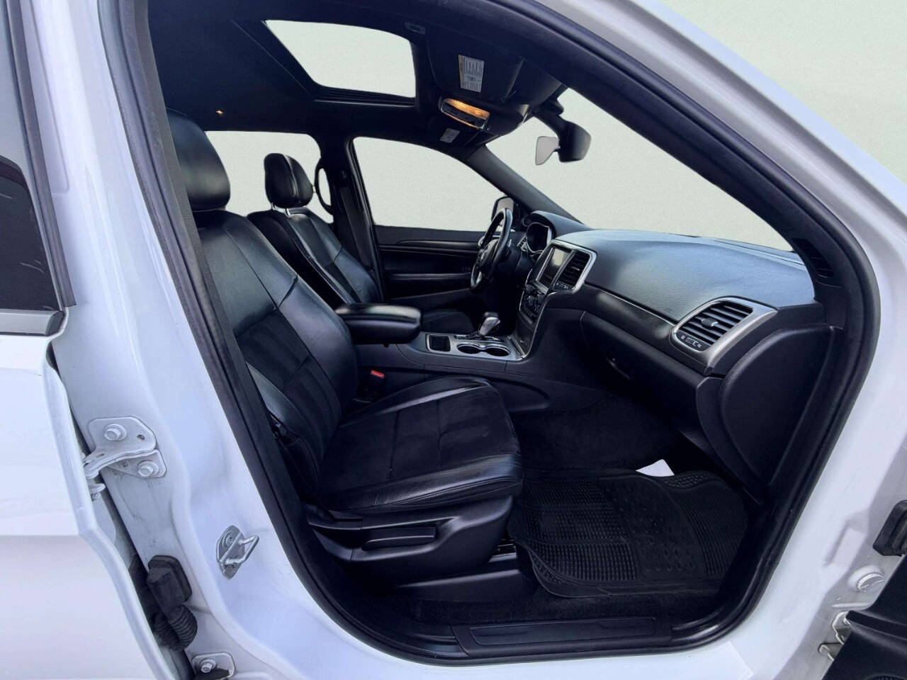 JeepGrand Cherokee27
