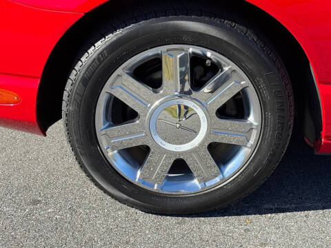 2004 Ford Thunderbird Deluxe