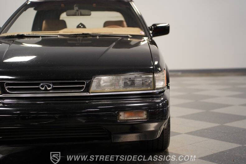 1991 Infiniti M30