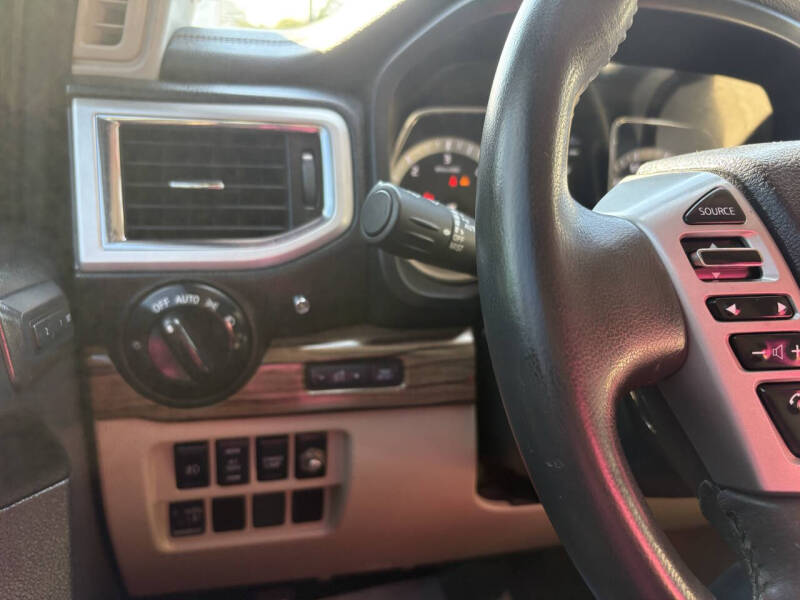 2016 Nissan Titan XD SL