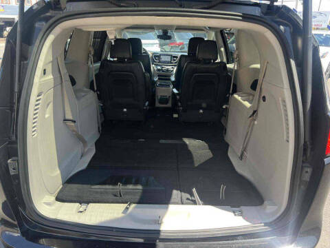 2018 Chrysler Pacifica Touring L