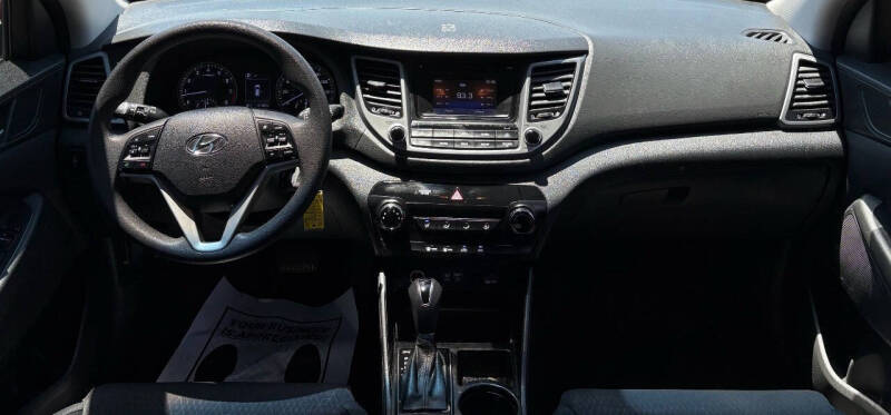 2017 Hyundai Tucson SE