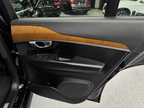 2023 Volvo XC90 B6 Plus Bright Theme 7P