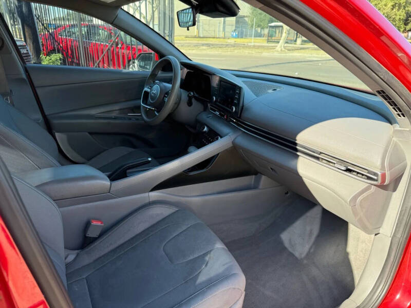 2022 Hyundai Elantra