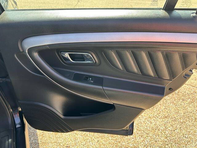 2018 Ford Taurus SEL