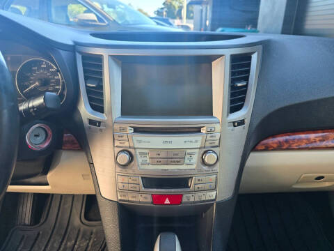 2011 Subaru Outback 2.5i Limited