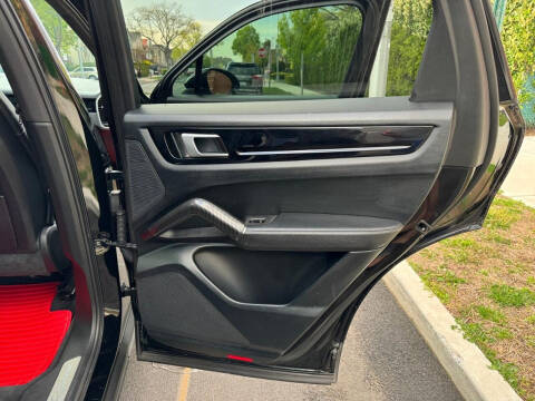 2019 Porsche Cayenne S