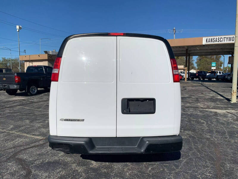 2019 Chevrolet Express 2500