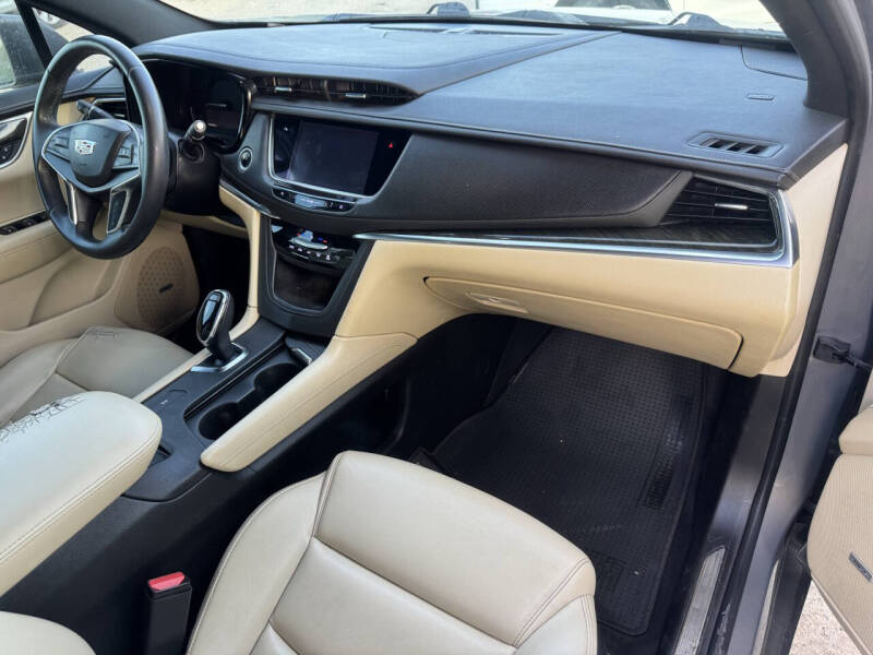 2017 Cadillac XT5