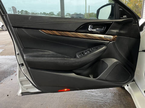 2017 Nissan Maxima Platinum